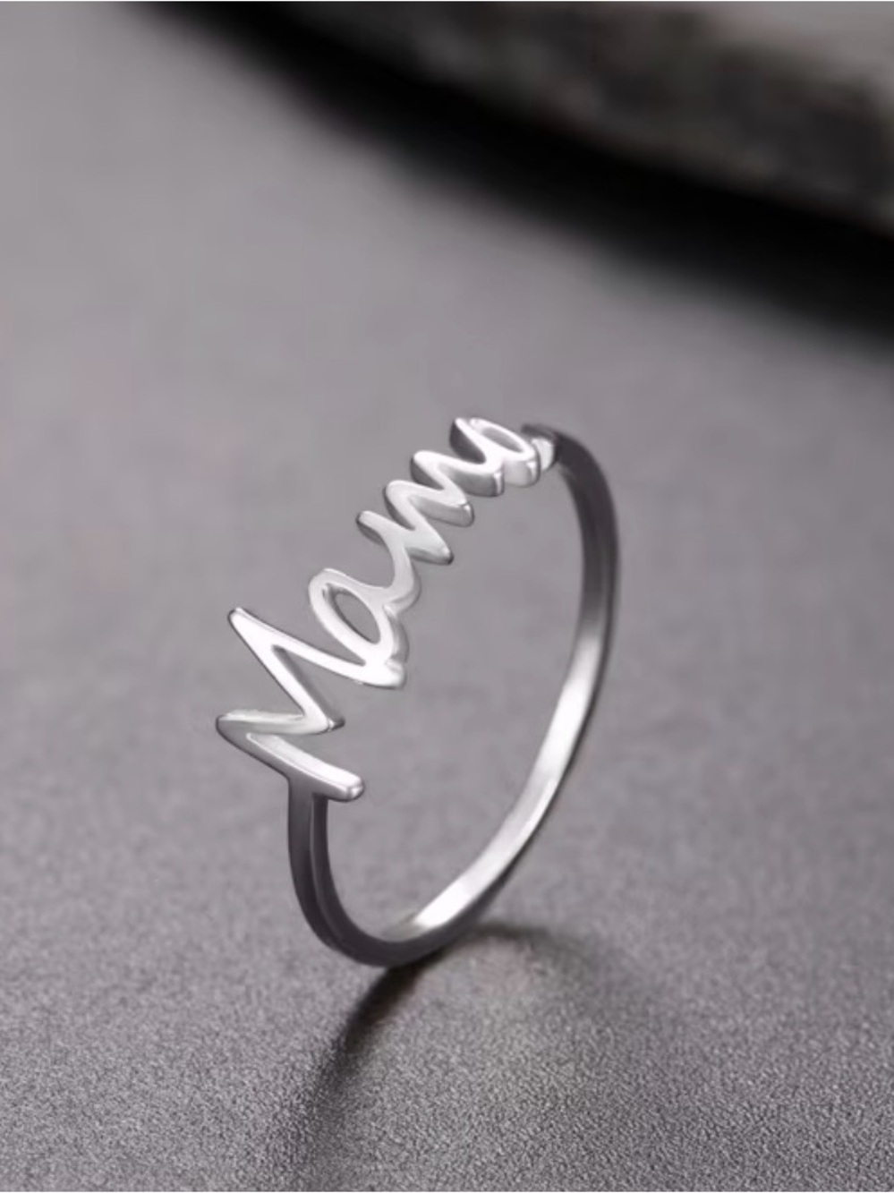 Mama Script Name Ring in Silver - Women's Personalized Jewelry